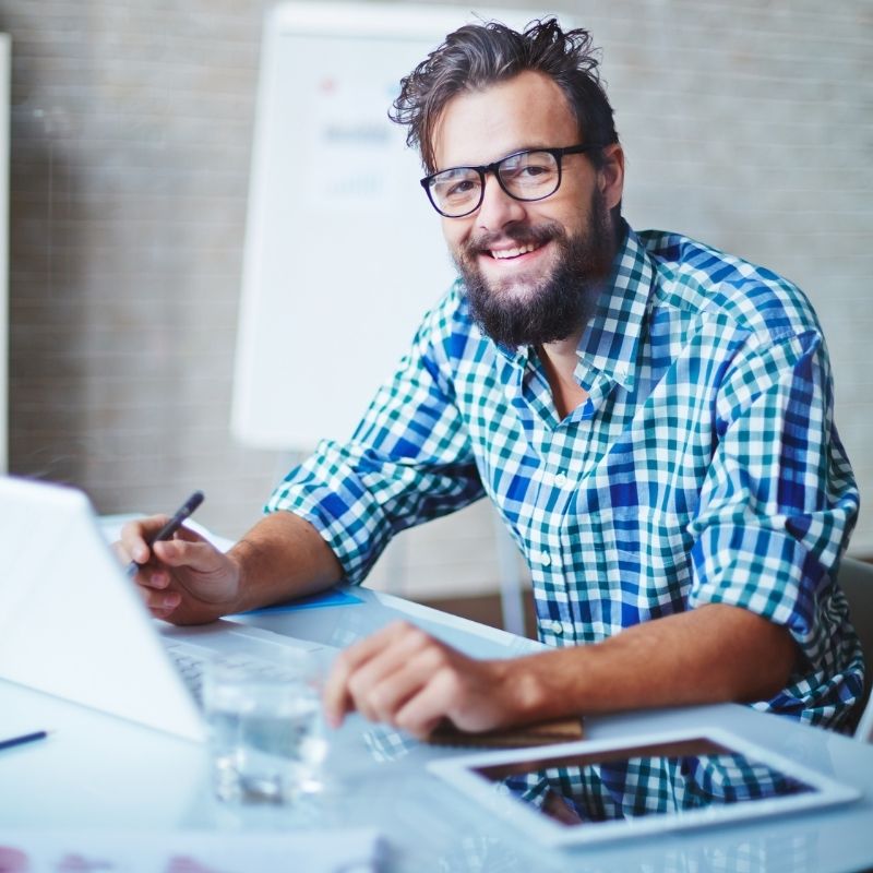 Por que es inteligente invertir en su negocio online